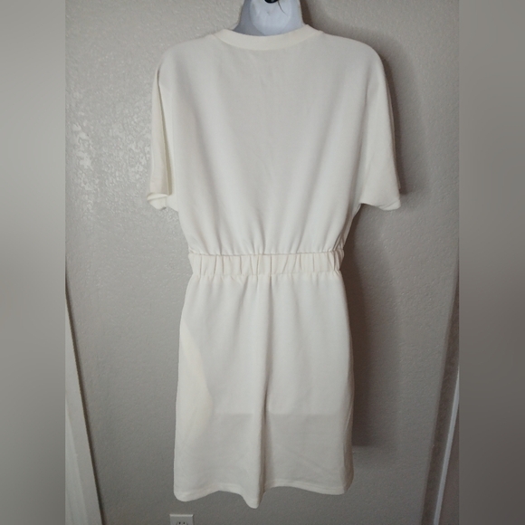 Elegant White Elastic Stretch Waist T Shirt Dress With Pockets Size Medium - Picture 8 of 9